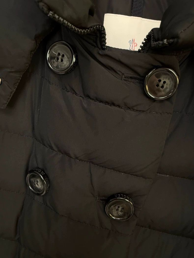 Moncler Moncler Down Coat Size 2, Worn Once Size M / US 6-8 / IT 42-44 - 2 Thumbnail