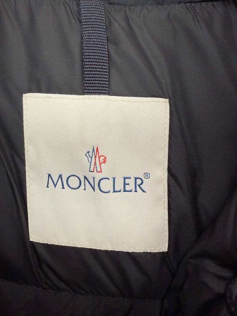 Moncler Moncler Down Coat Size 2, Worn Once Size M / US 6-8 / IT 42-44 - 3 Thumbnail