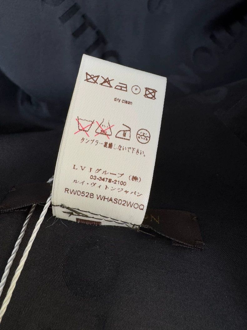 Louis Vuitton Louis Vuitton Logo Cape Shawl - Gently Worn Size ONE SIZE - 5 Thumbnail