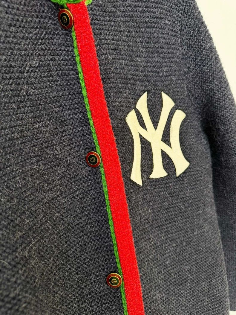 Gucci Gucci Navy Cardigan with Tags, Size M Size M / US 6-8 / IT 42-44 - 2 Thumbnail