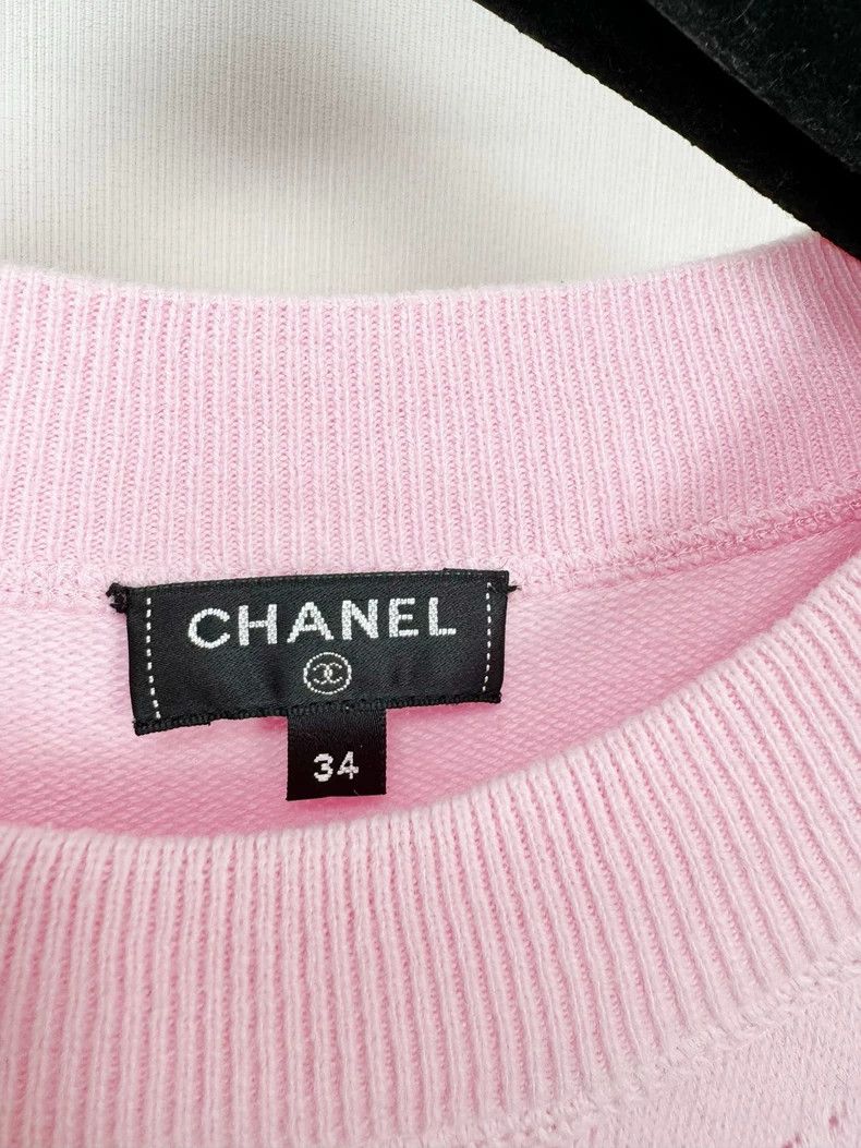 Chanel Chanel Pink Knitted Dress, Size 34 Size XS / US 0-2 / IT 36-38 - 2 Thumbnail