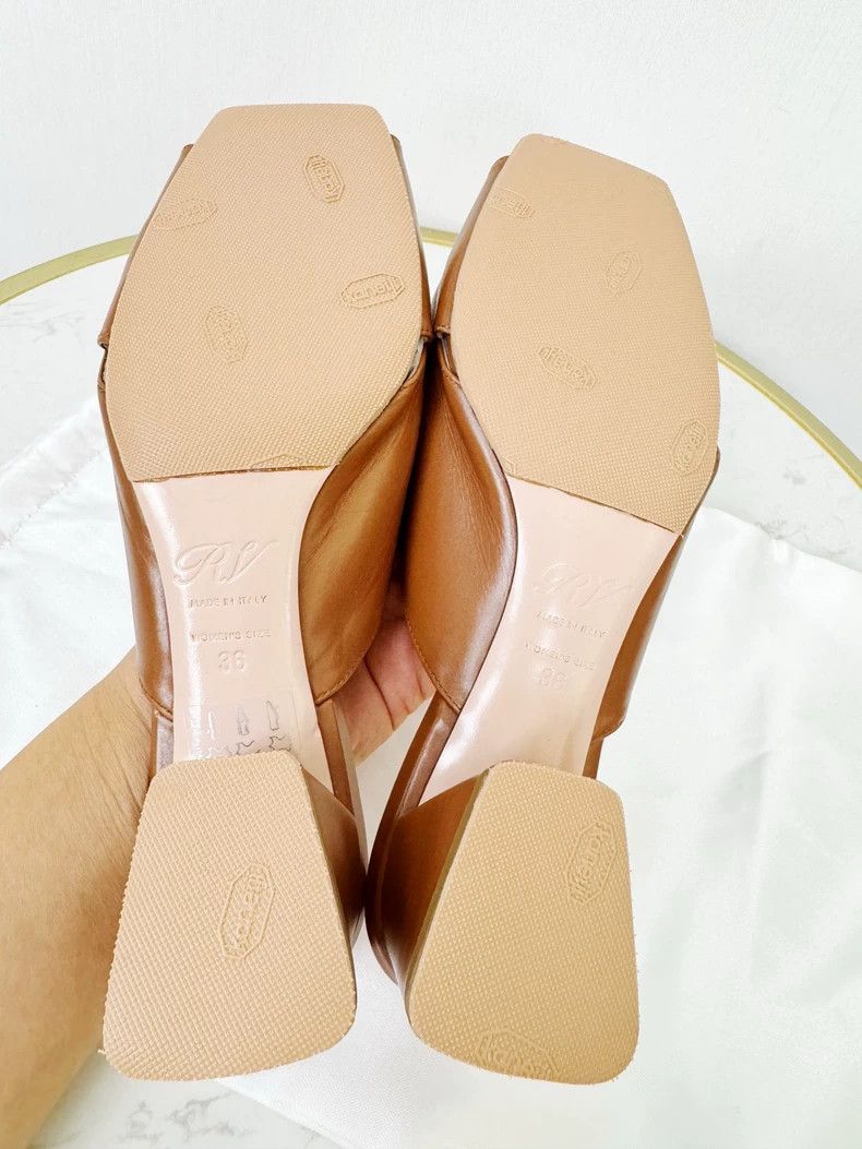 Roger Vivier Roger Vivier RV Buckle Slide Sandals Size 36 Size US 6 / IT 36 - 7 Thumbnail