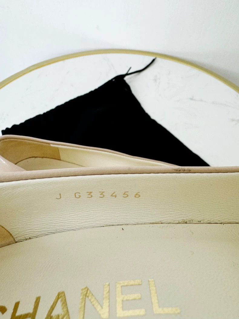 Chanel Chanel Beige Flats with Black Toe Cap Size US 6 / IT 36 - 8 Thumbnail