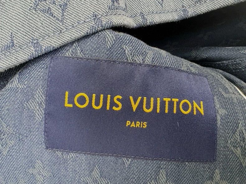 Louis Vuitton Louis Vuitton Logo Denim Jacket Size 44 Size XL / US 12-14 / IT 48-50 - 2 Thumbnail