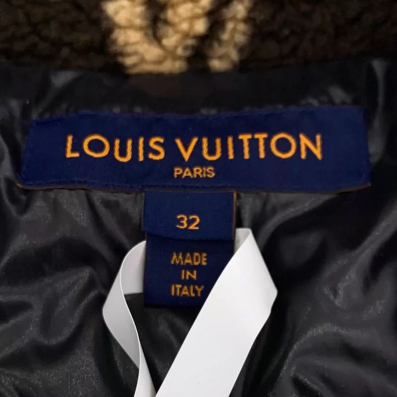 Louis Vuitton Louis Vuitton Black Hooded Puffer Vest Size XS / US 0-2 / IT 36-38 - 6 Thumbnail