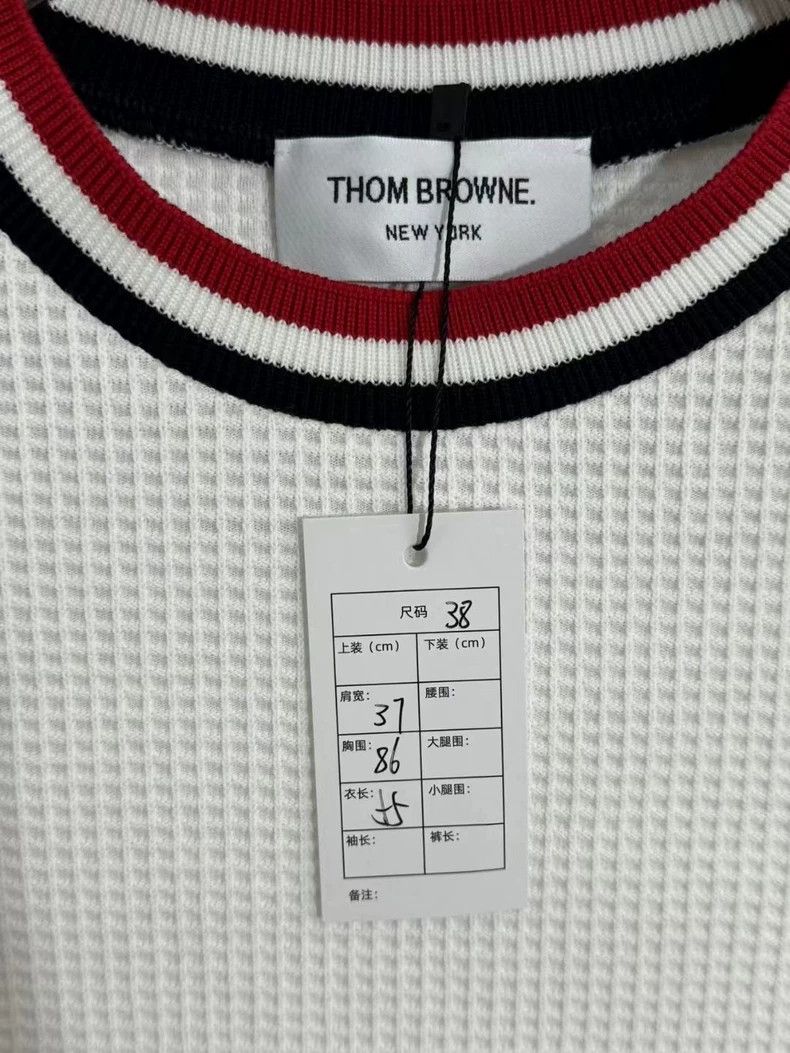 Thom Browne Thom Browne Short Sleeve Waffle Knit Top - dmc Size US M / EU 48-50 / 2 - 2 Thumbnail