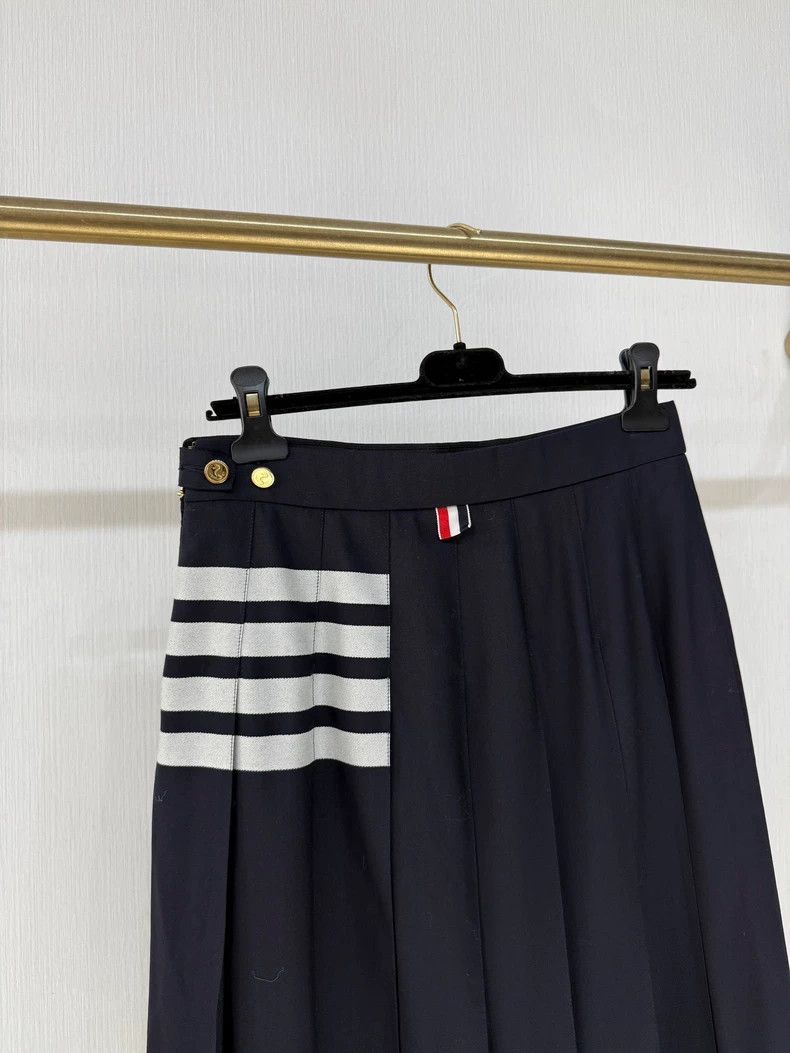 Thom Browne Thom Browne Pleated Wool Skirt for Autumn/Winter - dmc Size US 31 - 4 Thumbnail