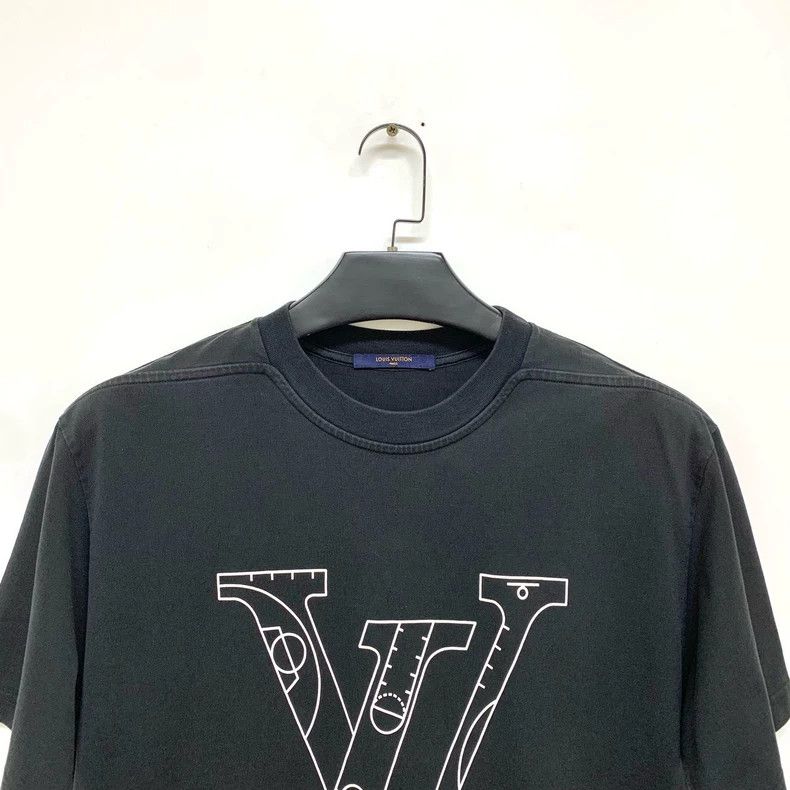 Louis Vuitton LV NBA Collaboration Black Short Sleeve T-Shirt - dmc Size US L / EU 52-54 / 3 - 5 Thumbnail