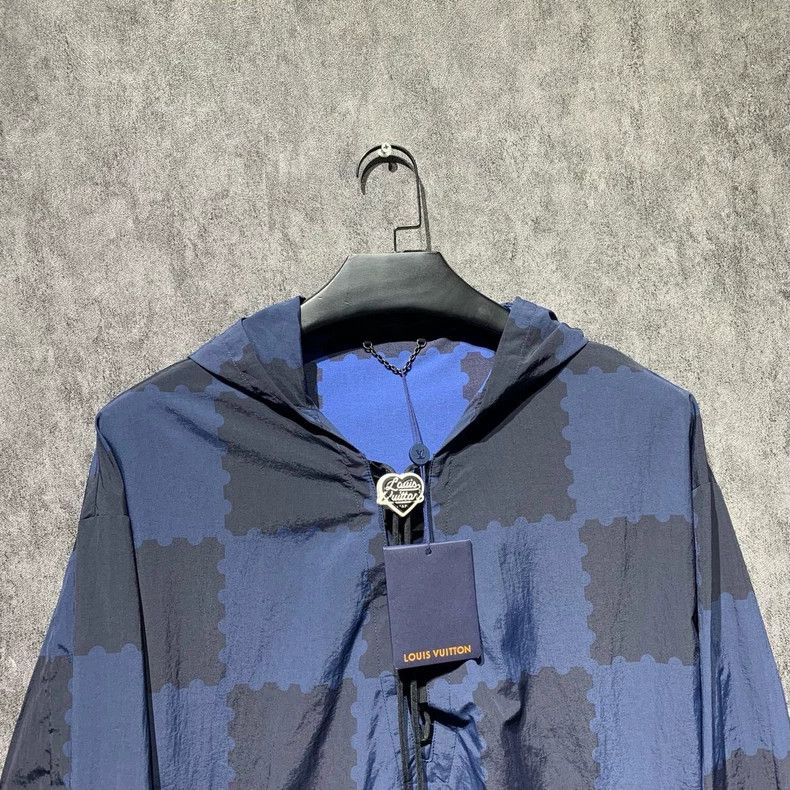 Louis Vuitton Louis Vuitton Blue Checkerboard Windbreaker Jacket - dmc Size US XXL / EU 58 / 5 - 5 Thumbnail