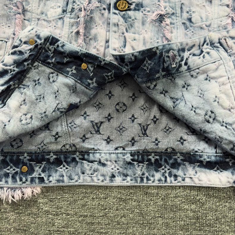 Louis Vuitton Vintage Distressed Light Purple Denim Jacket - dmc Size US L / EU 52-54 / 3 - 5 Thumbnail