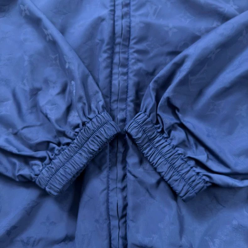 Louis Vuitton Blue Jacket with Floral Pattern and Hood - dmc Size US L / EU 52-54 / 3 - 3 Thumbnail