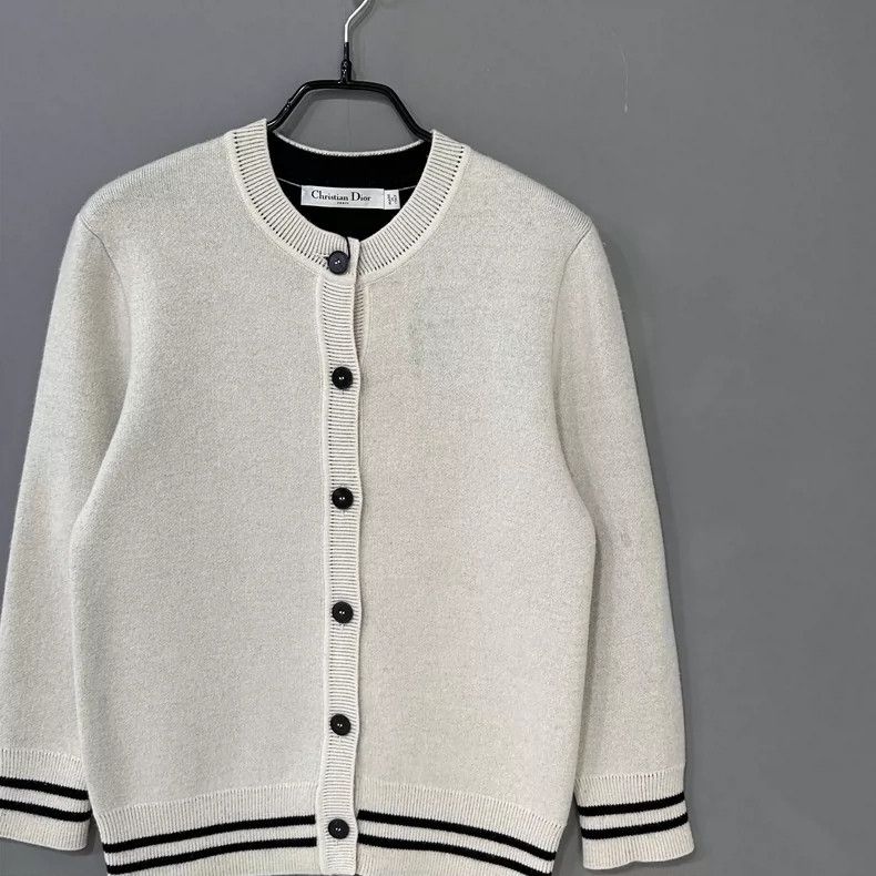 Dior Beige Cashmere Knit Cardigan by Dior - dmc Size US S / EU 44-46 / 1 - 2 Thumbnail