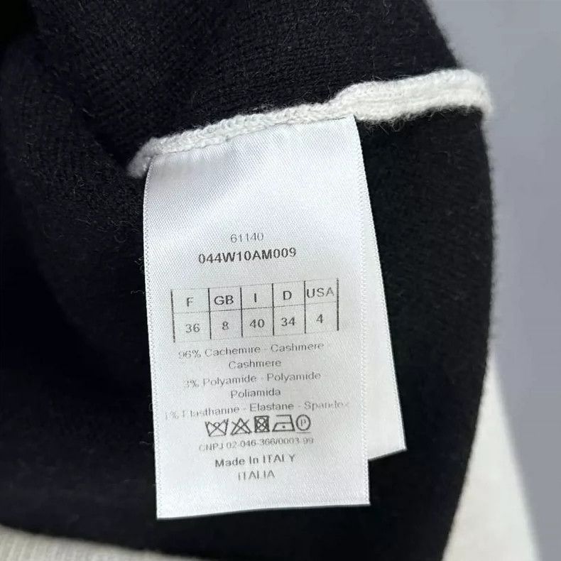 Dior Beige Cashmere Knit Cardigan by Dior - dmc Size US S / EU 44-46 / 1 - 6 Thumbnail