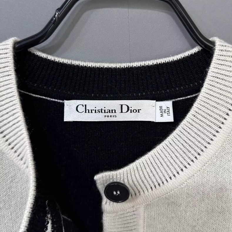 Dior Beige Cashmere Knit Cardigan by Dior - dmc Size US S / EU 44-46 / 1 - 5 Thumbnail