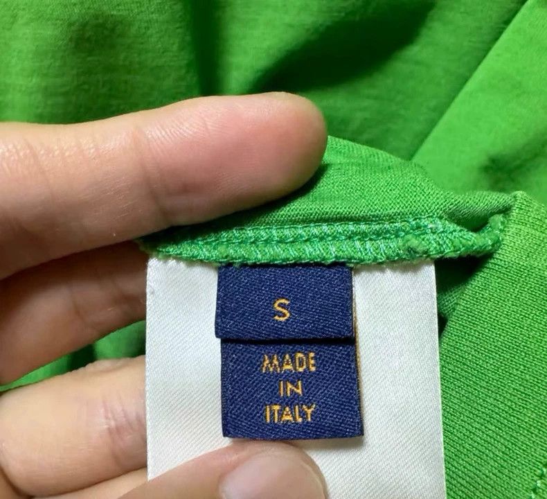 Louis Vuitton LV Embossed Short Sleeve T-Shirt - dmc Size US S / EU 44-46 / 1 - 3 Thumbnail