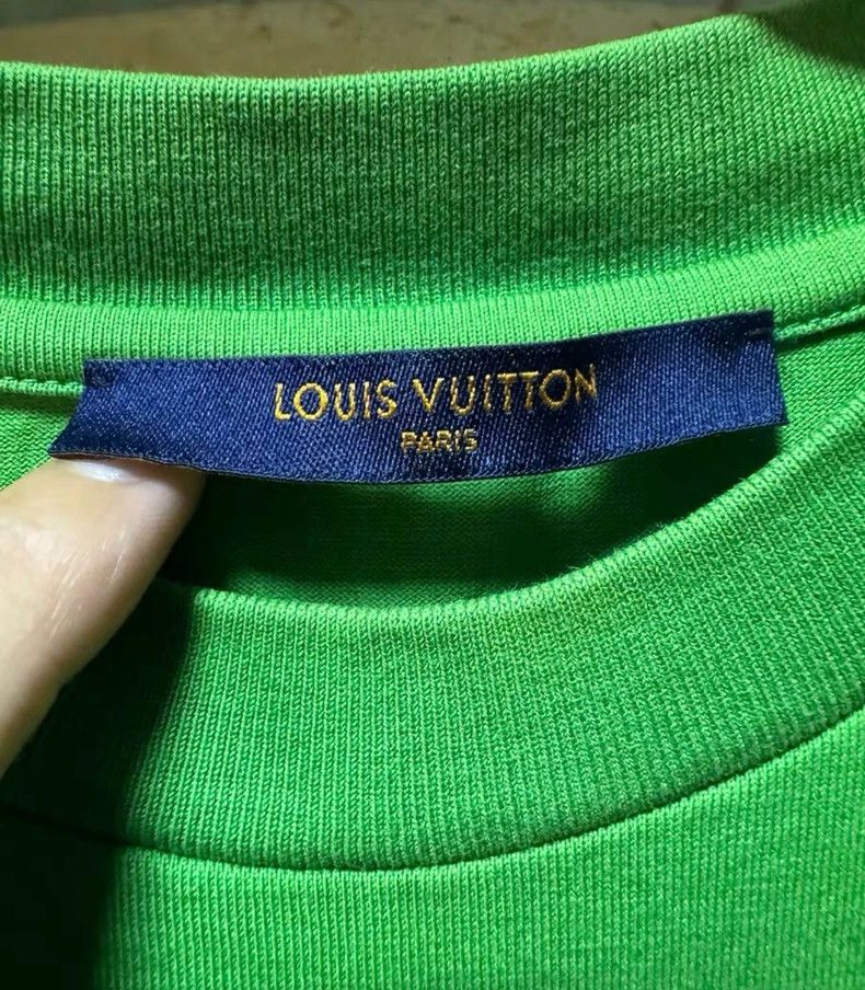 Louis Vuitton LV Embossed Short Sleeve T-Shirt - dmc Size US S / EU 44-46 / 1 - 2 Thumbnail