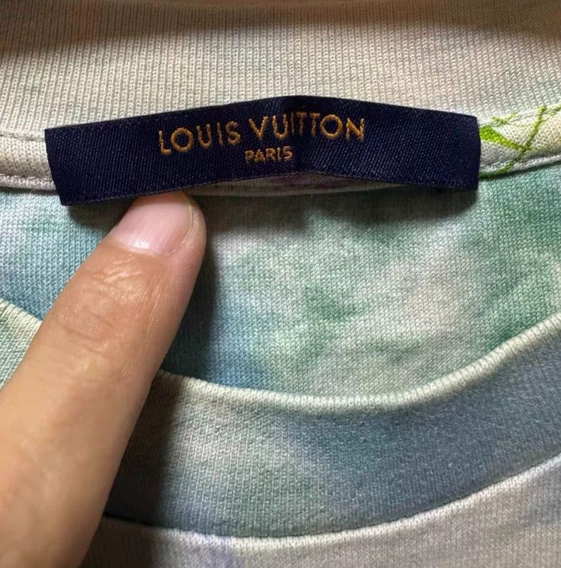 Louis Vuitton LV Short Sleeve Floral Embroidery T-Shirt - dmc Size US S / EU 44-46 / 1 - 2 Thumbnail