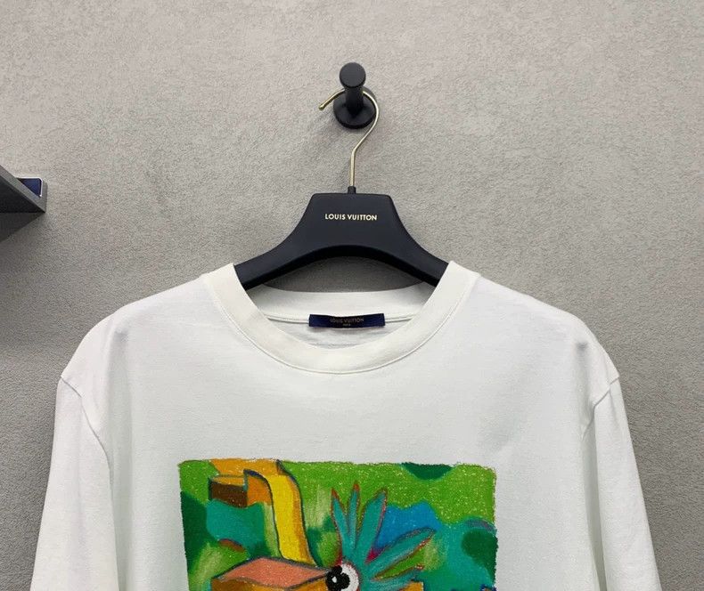 Louis Vuitton White T-Shirt with Colorful Graffiti Design - dmc Size US M / EU 48-50 / 2 - 4 Thumbnail