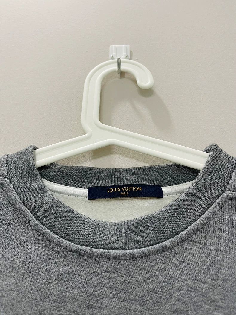 Louis Vuitton Gray Louis Vuitton Embroidered Casual Sweatshirt - dmc Size US L / EU 52-54 / 3 - 3 Thumbnail