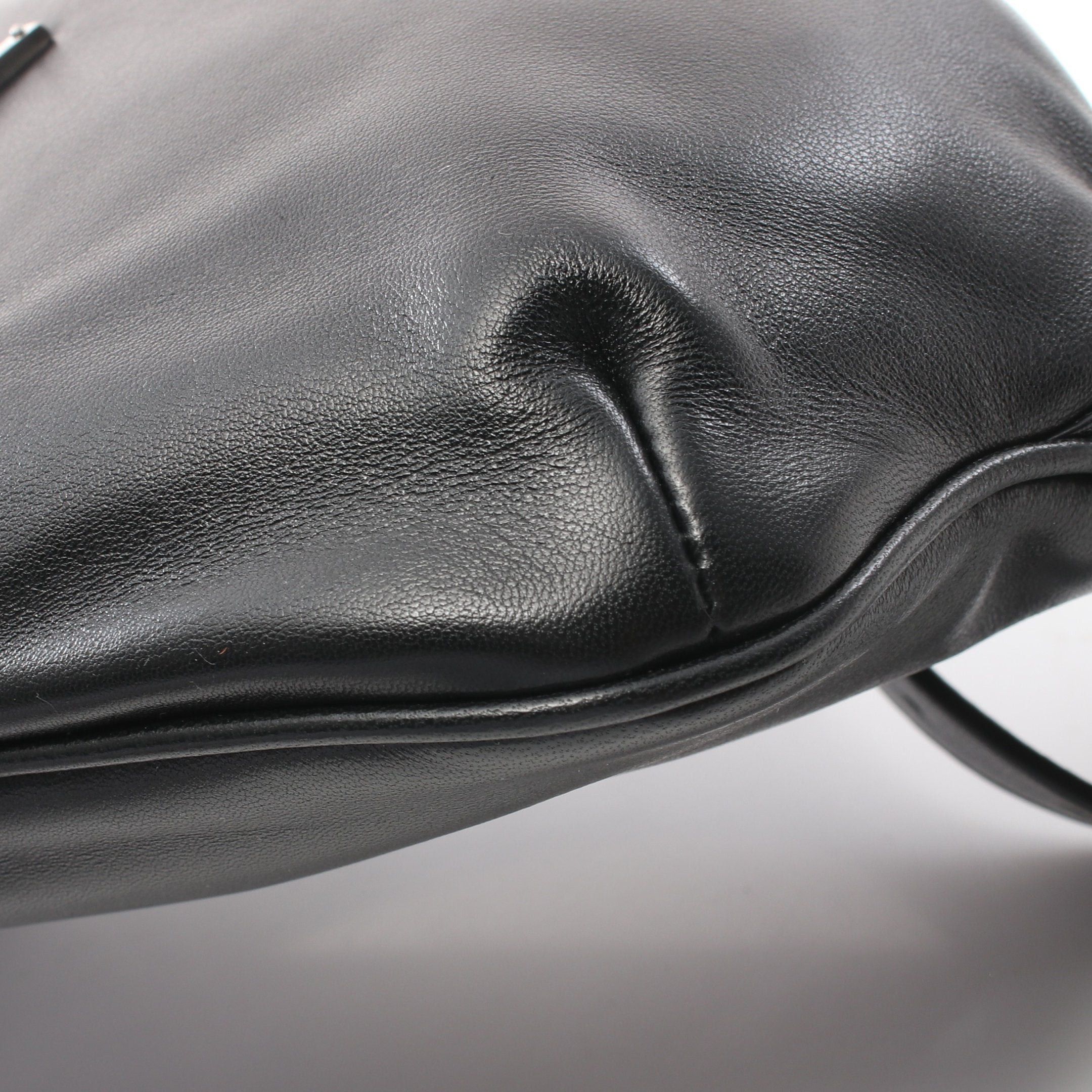 Yves Saint Laurent Yves Saint Laurent Body Bag Waist Lambskin Black Size ONE SIZE - 5 Thumbnail