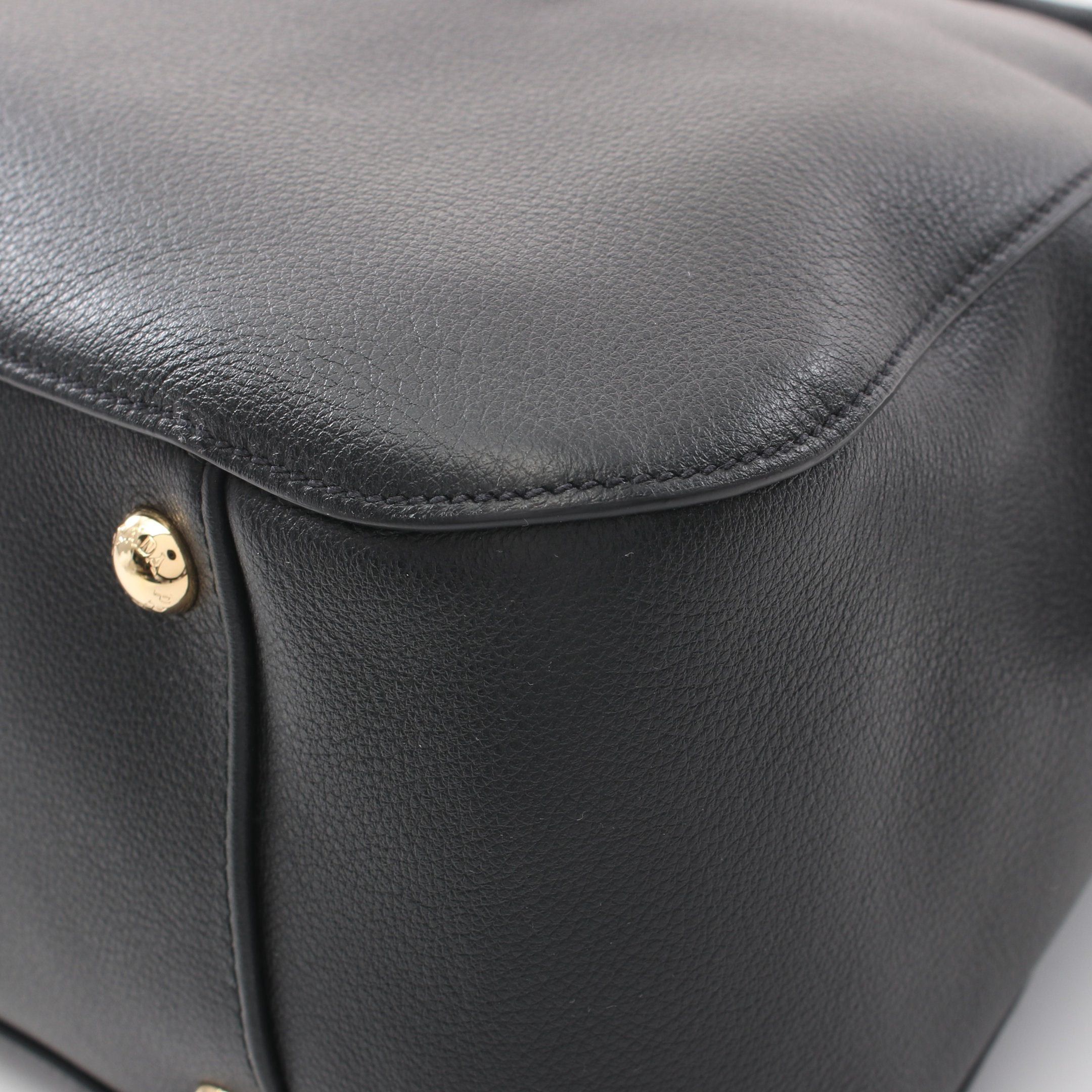 Prada Prada Soft Grain Shoulder Bag Tote Leather Black Size ONE SIZE - 6 Thumbnail