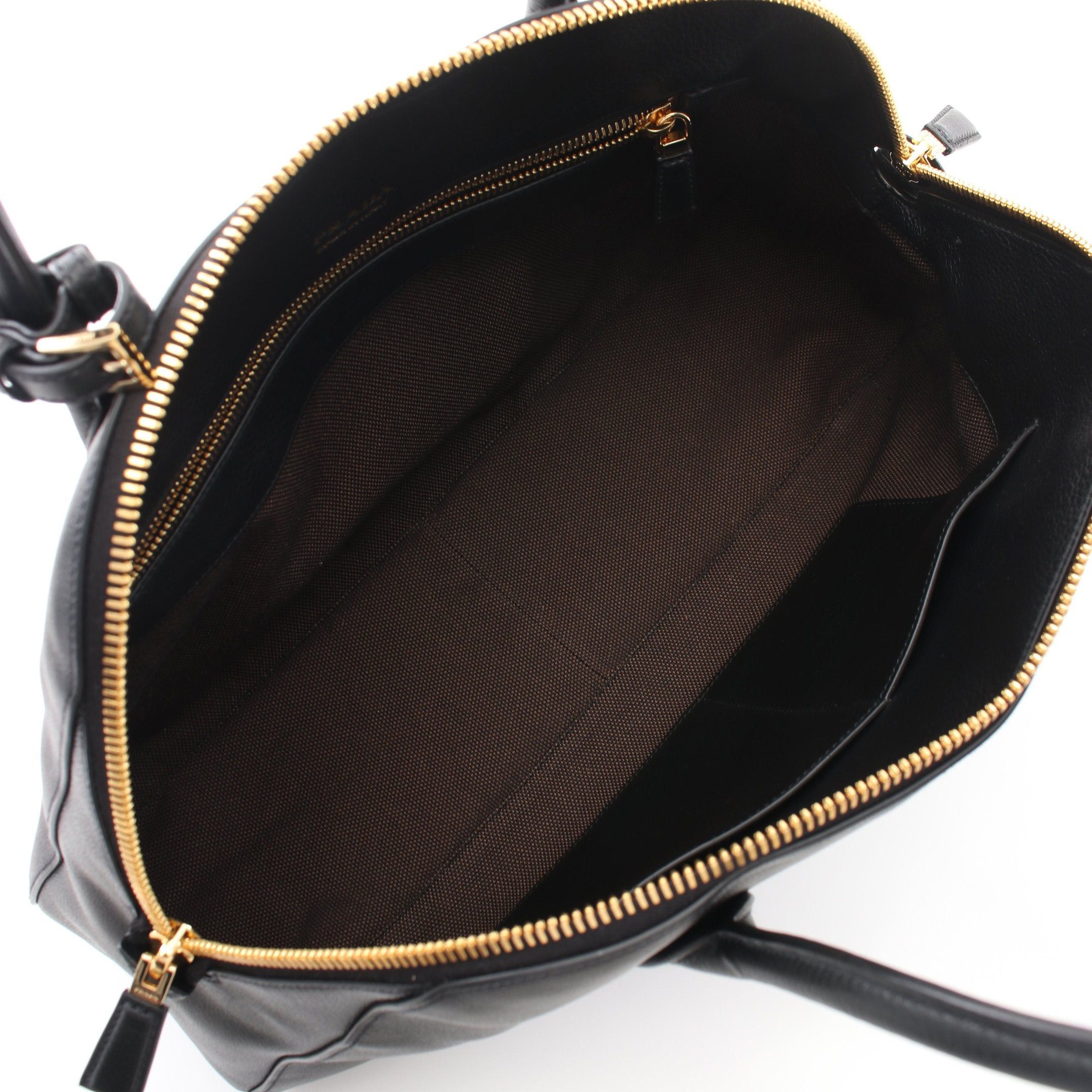 Prada Prada Soft Grain Shoulder Bag Tote Leather Black Size ONE SIZE - 3 Thumbnail