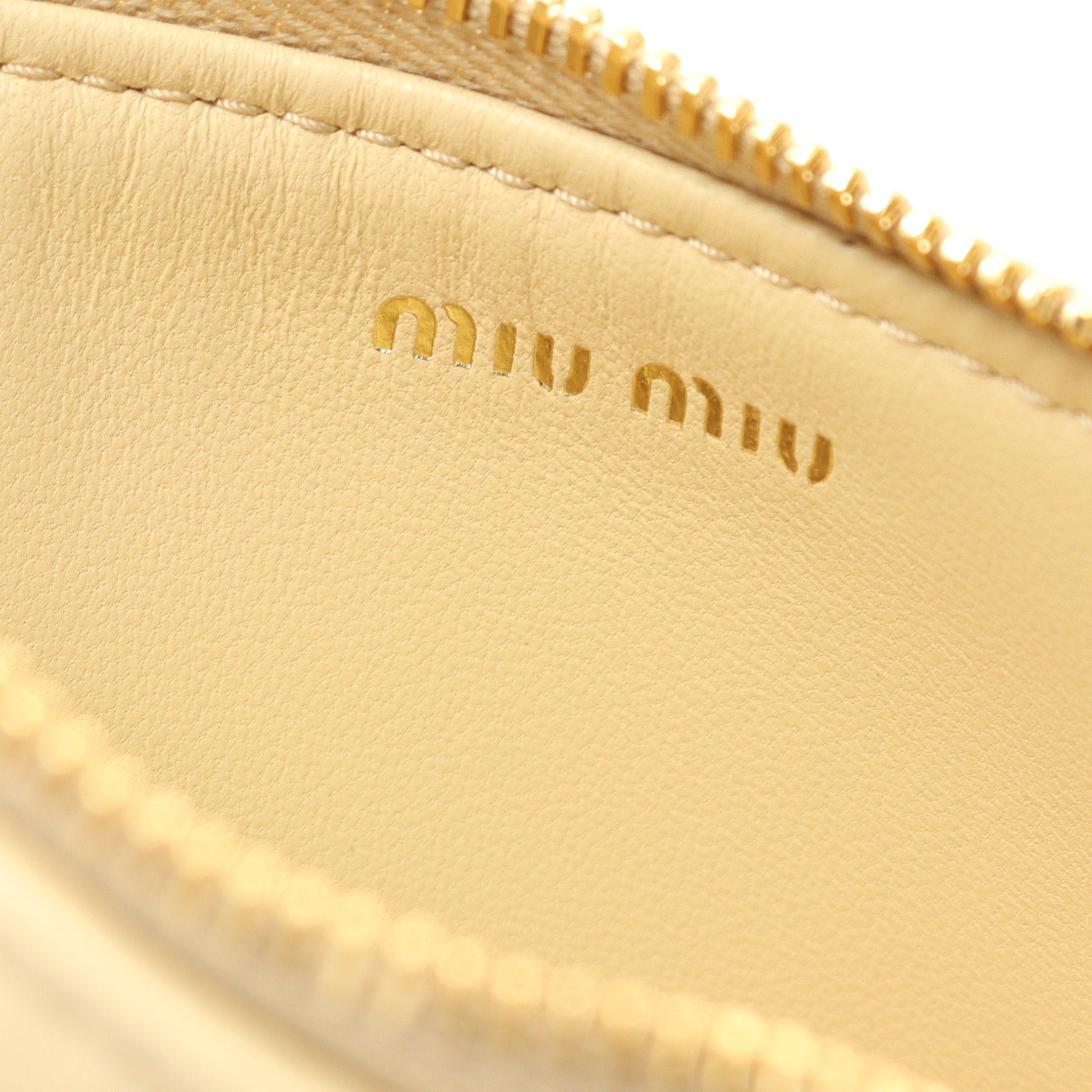 Miu Miu Miu Miu Matelasse Coin Purse Card Case Leather Beige Size ONE SIZE - 4 Thumbnail