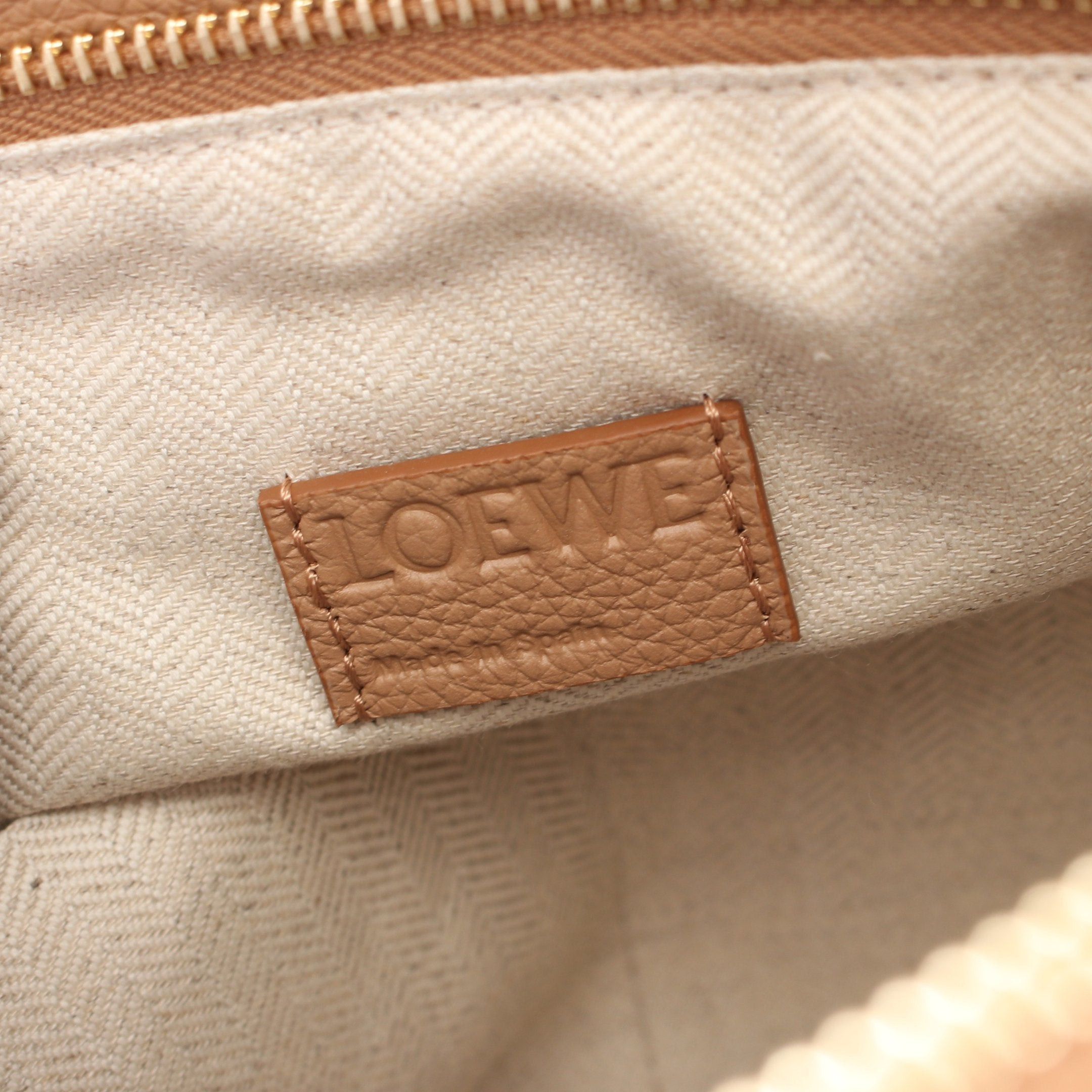 Loewe Loewe Puzzle Bag Medium Handbag Leather Light Brown Size ONE SIZE - 4 Thumbnail