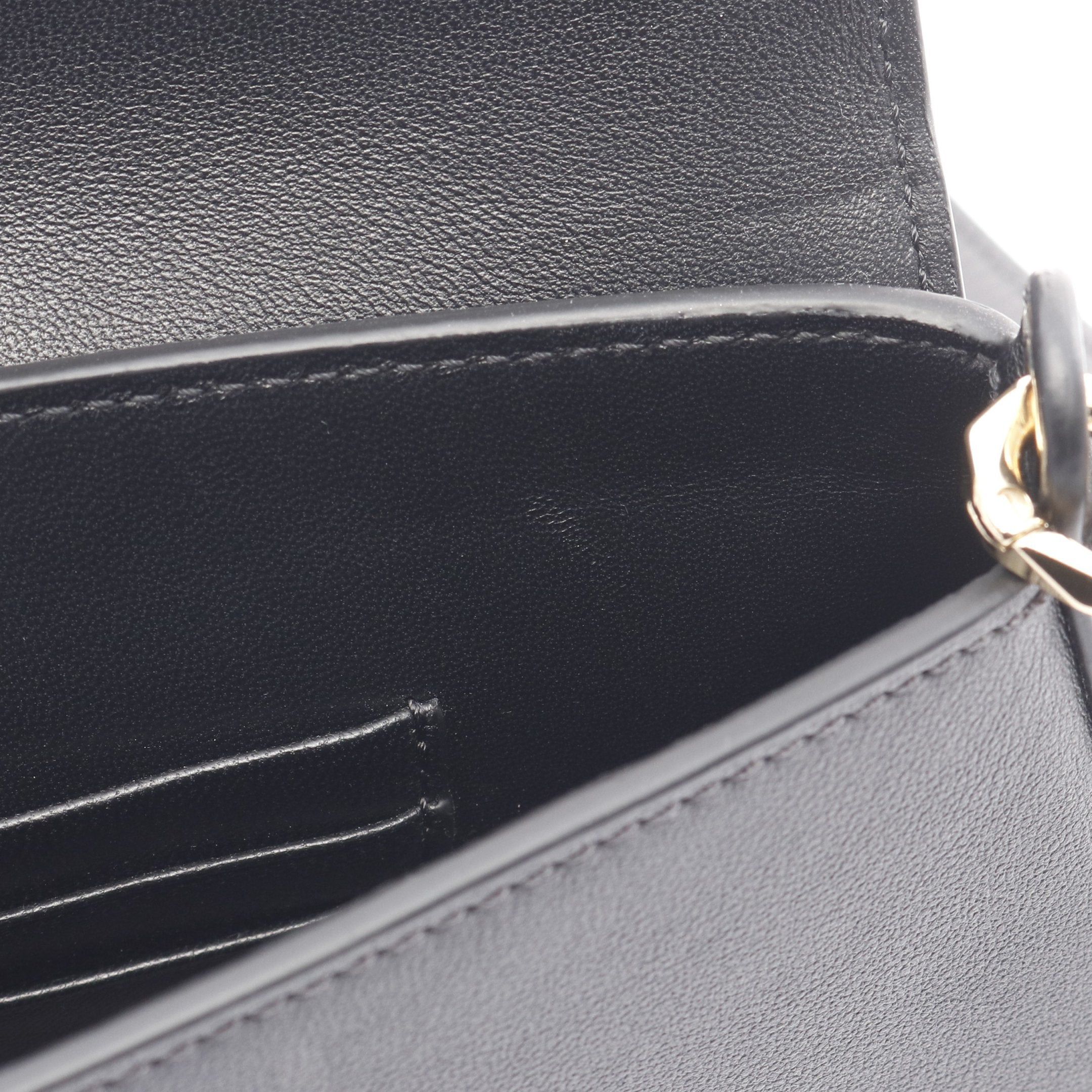 Valentino Valentino V Logo Shoulder Bag Leather Black Size ONE SIZE - 5 Thumbnail