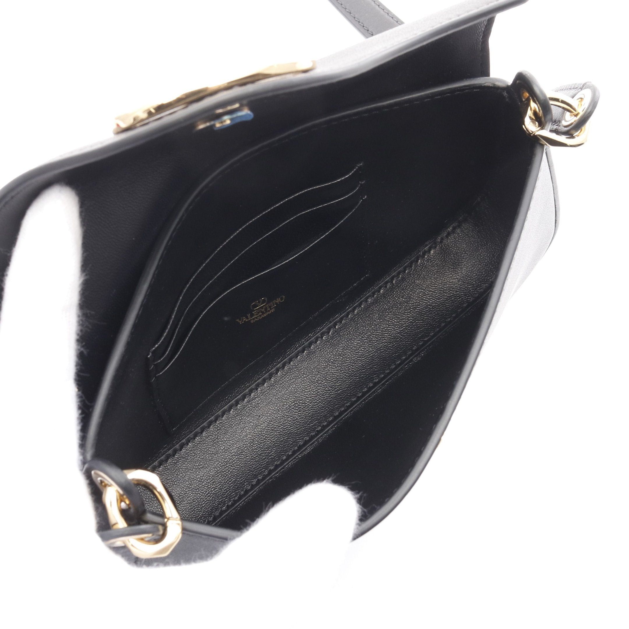 Valentino Valentino V Logo Shoulder Bag Leather Black Size ONE SIZE - 3 Thumbnail