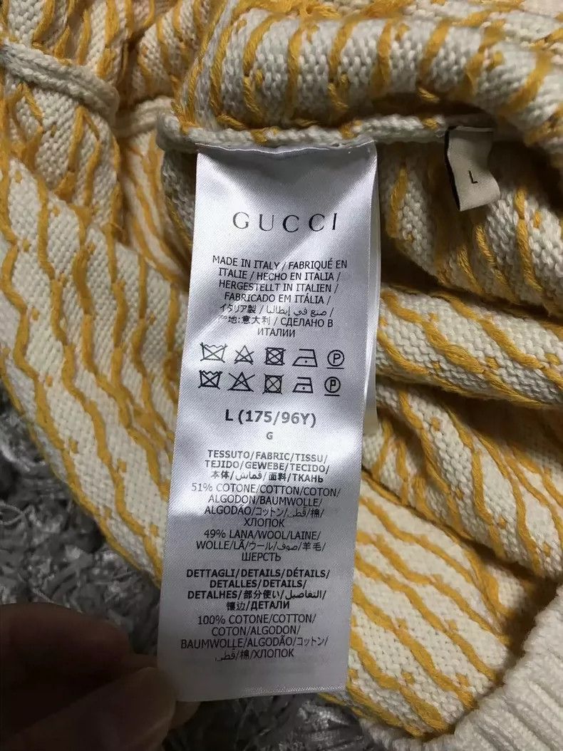 Gucci Gucci Apple Heart Sweater in Beige Color - dmc Size US L / EU 52-54 / 3 - 6 Thumbnail