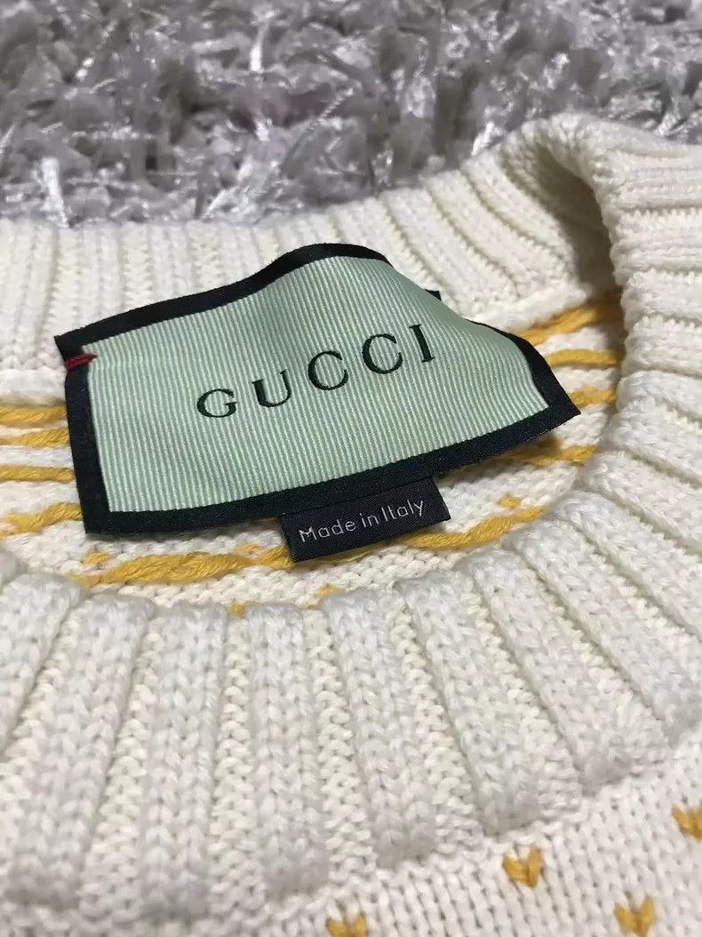 Gucci Gucci Apple Heart Sweater in Beige Color - dmc Size US L / EU 52-54 / 3 - 4 Thumbnail