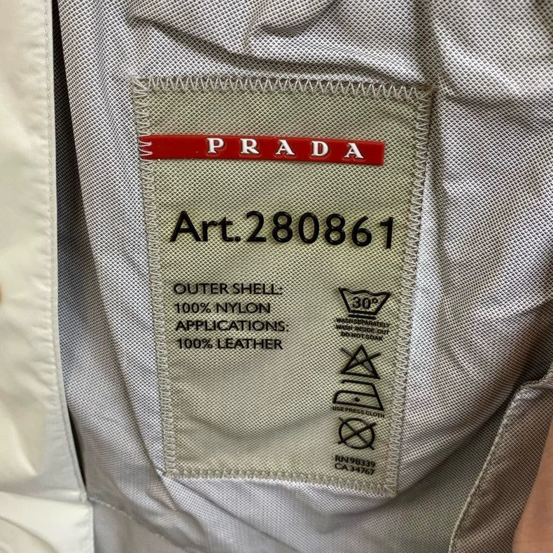 Prada Prada Double-breasted Women's Coat - dmc Size US L / EU 52-54 / 3 - 3 Thumbnail