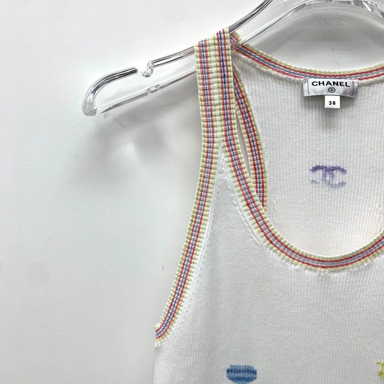 Chanel Chanel White Knit Sleeveless Top with Clover - dmc Size US S / EU 44-46 / 1 - 3 Thumbnail