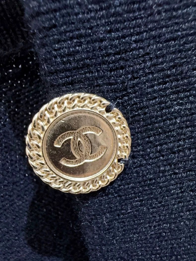 Chanel Black Cashmere Cardigan with Gold Buttons - dmc