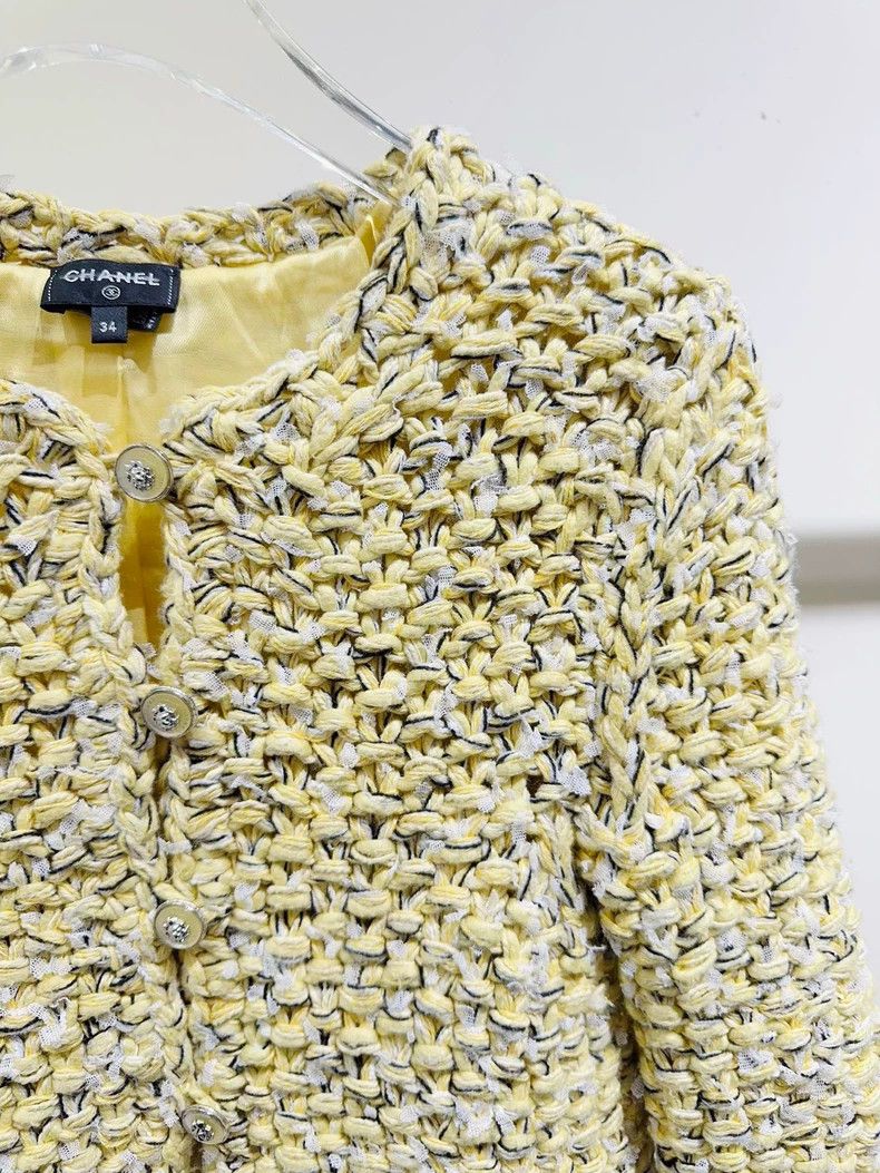 Chanel Chanel Yellow Jacket with Beautiful Knit Fabric - dmc Size US S / EU 44-46 / 1 - 3 Thumbnail