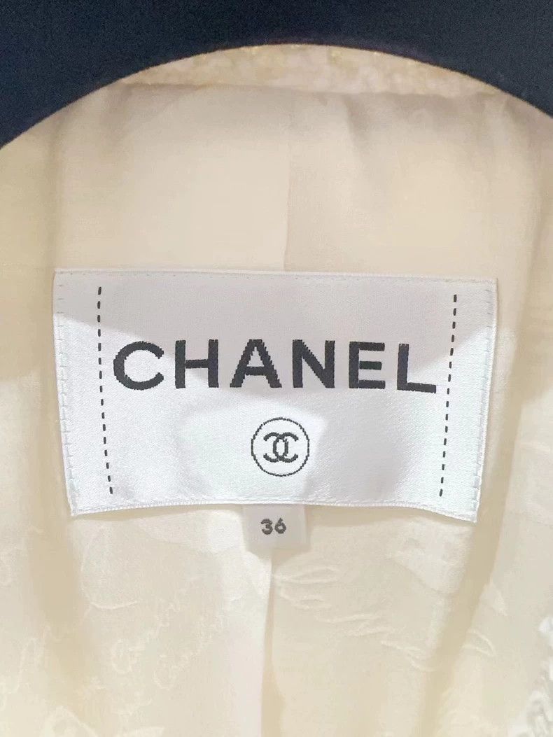 Chanel Chanel Pearl Button Jacket from Cruise Collection - dmc Size US S / EU 44-46 / 1 - 3 Thumbnail