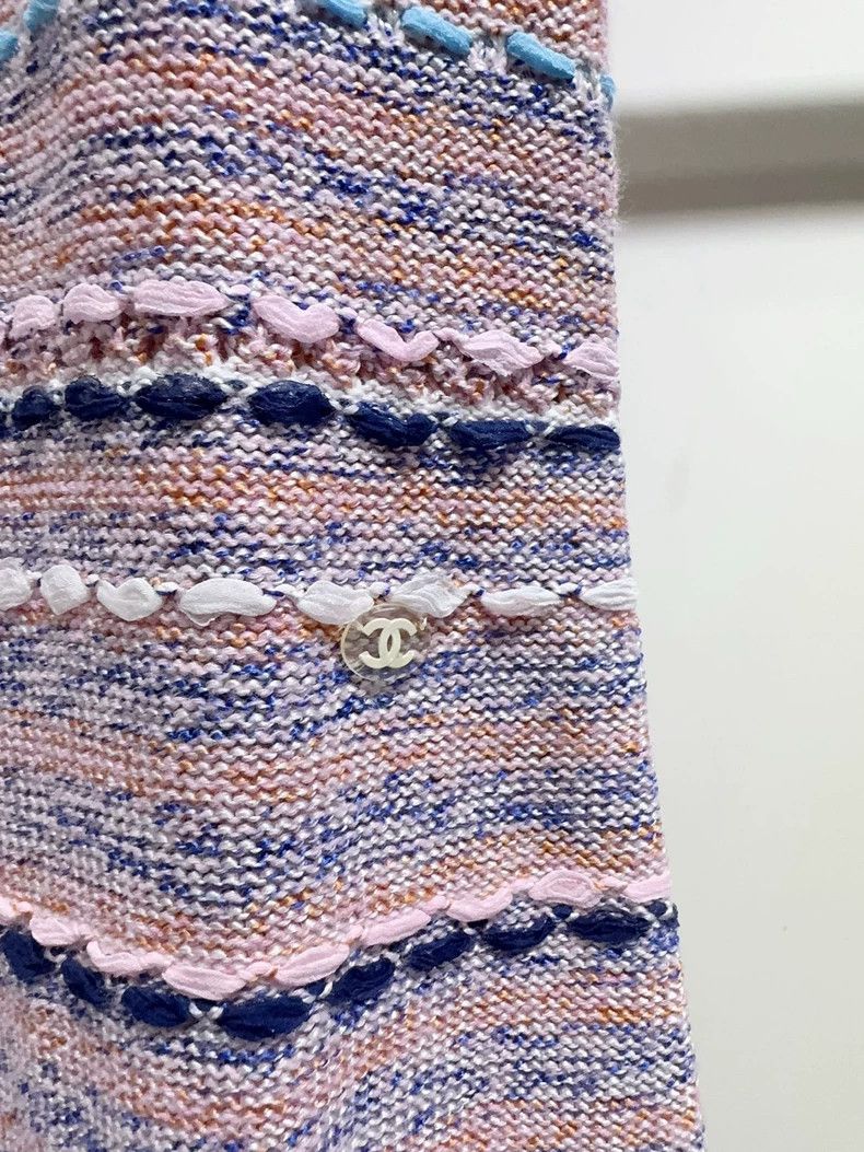 Chanel Chanel Dress with Colorful Pattern - dmc Size US 34 / EU 50 - 2 Thumbnail