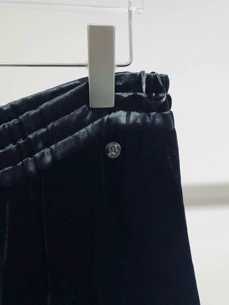 Chanel Chanel 20K Black Velvet Long Pants - dmc Size US 38 / EU 54 - 2 Thumbnail