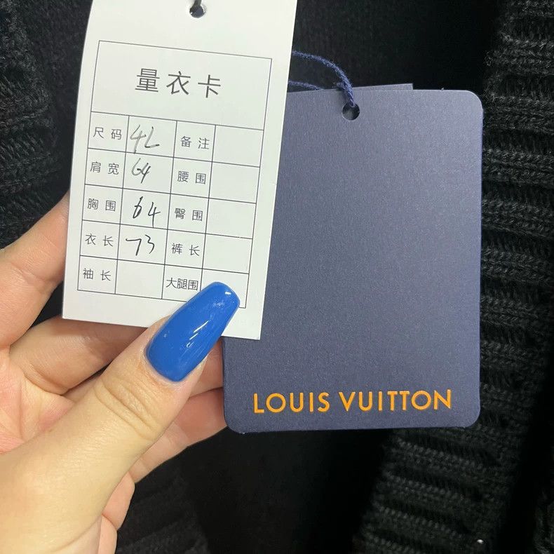 Louis Vuitton Louis Vuitton Black Knit V-Neck Sweater - dmc Size US L / EU 52-54 / 3 - 2 Thumbnail