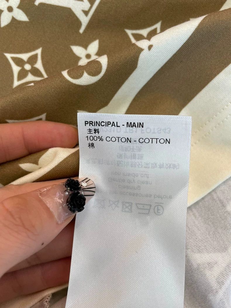 Louis Vuitton Monogram T-shirt from Flight Mode Capsule Collection - dmc Size US XXS / EU 40 - 6 Thumbnail