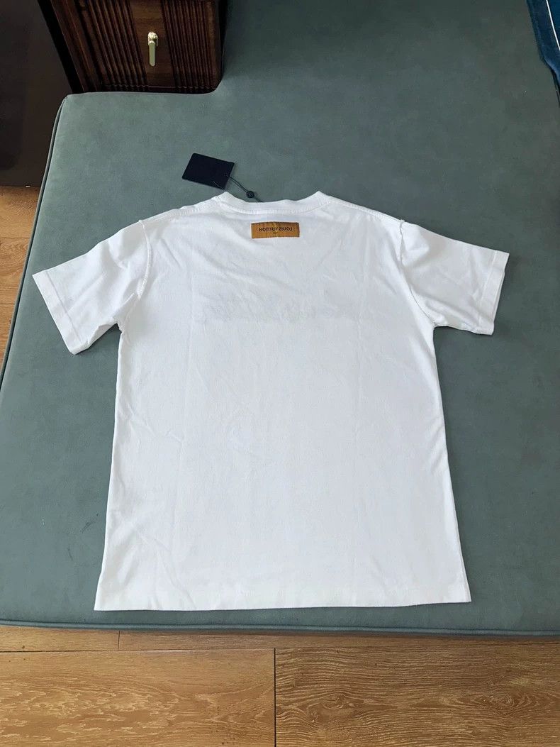Louis Vuitton Louis Vuitton White Short Sleeve Embroidered T-Shirt - dmc Size US L / EU 52-54 / 3 - 7 Thumbnail