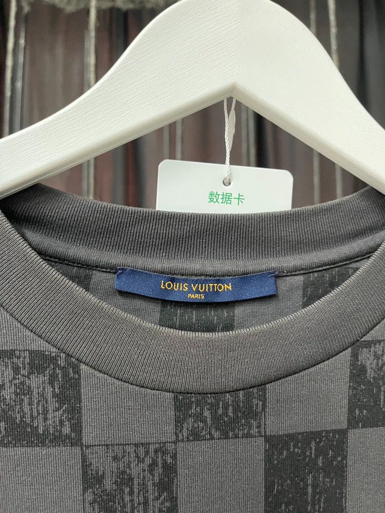 Louis Vuitton Louis Vuitton Checkerboard Short Sleeve Shirt - dmc Size US M / EU 48-50 / 2 - 7 Thumbnail