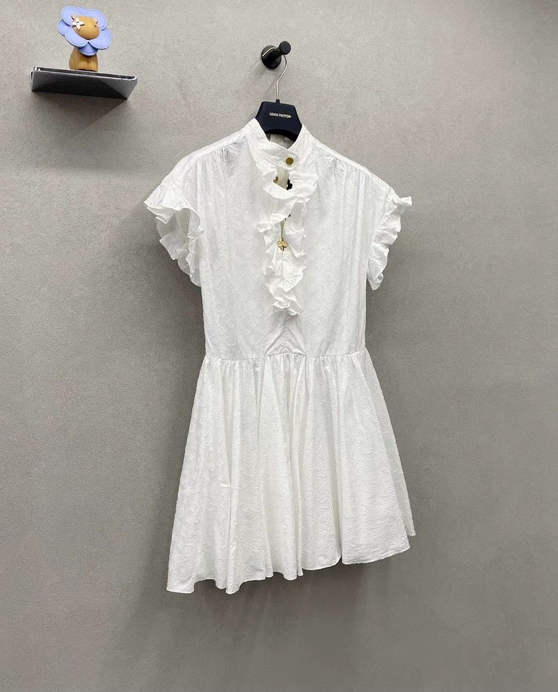 Louis Vuitton Cute White Dress with Ruffles and Buttons - dmc Size US 36 / EU 52 - 3 Thumbnail