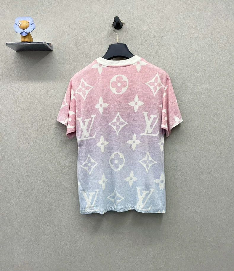 Louis Vuitton LV Pink Blue Gradient Short Sleeve Shirt - dmc Size US S / EU 44-46 / 1 - 4 Thumbnail
