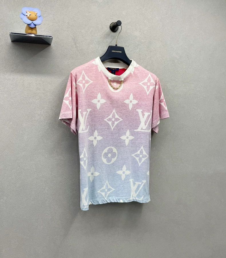 Louis Vuitton LV Pink Blue Gradient Short Sleeve Shirt - dmc Size US S / EU 44-46 / 1 - 2 Thumbnail