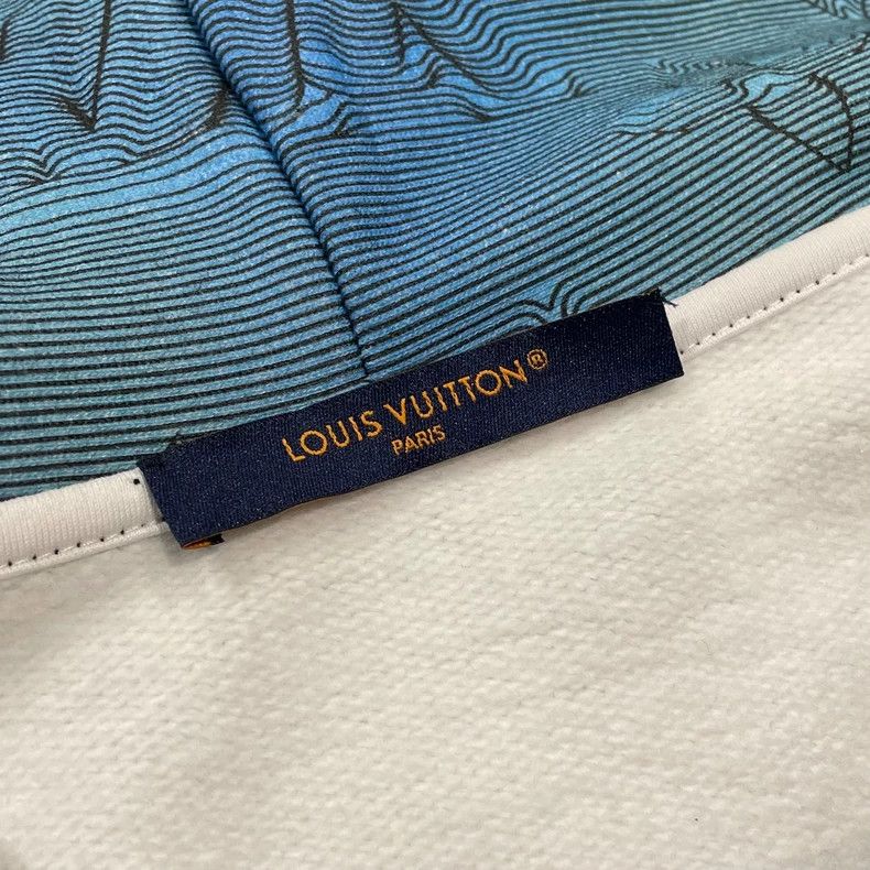 Louis Vuitton Blue Gradient Logo Hoodie for Sale - dmc Size US M / EU 48-50 / 2 - 3 Thumbnail