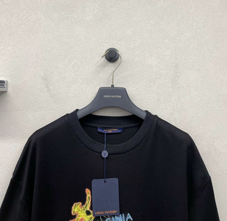 Louis Vuitton Black Short Sleeve Printed T-Shirt - dmc Size US L / EU 52-54 / 3 - 3 Thumbnail