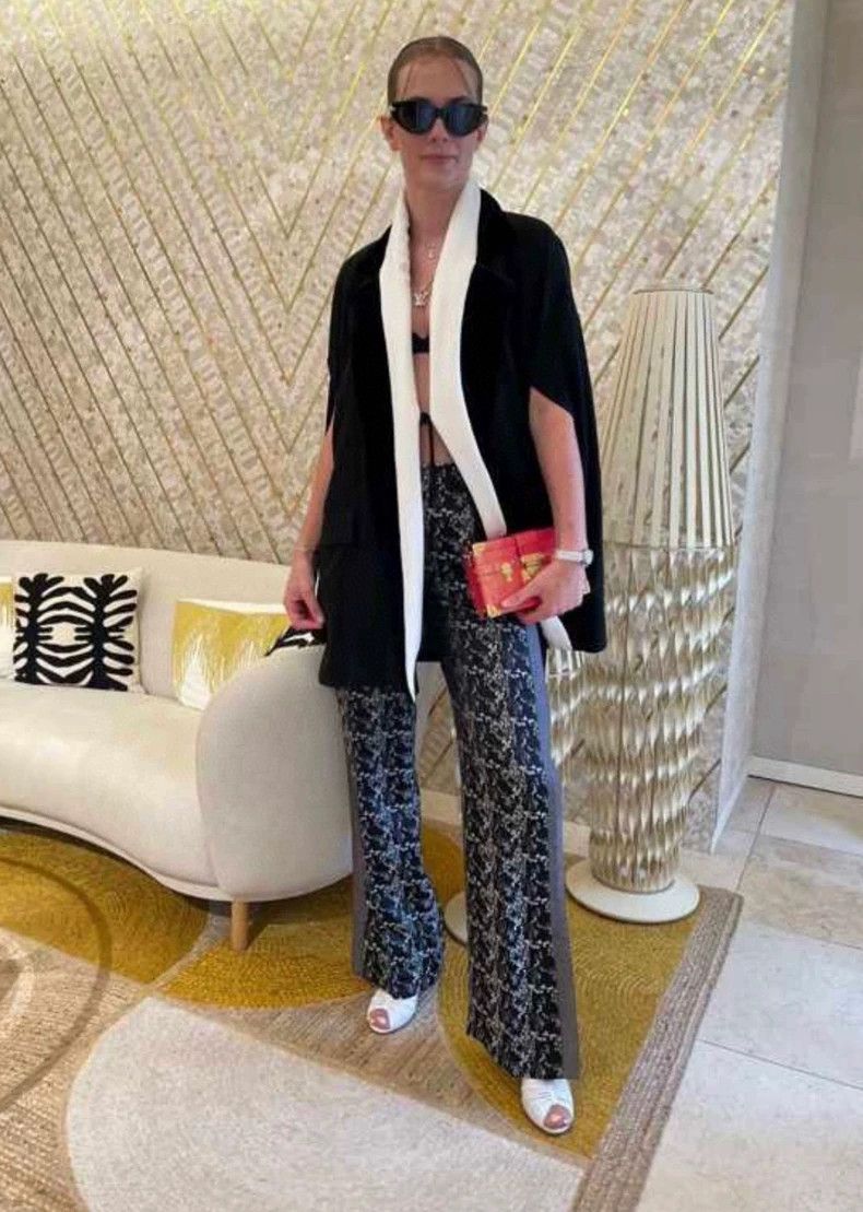 Louis Vuitton Black Long Sleeve Jacket with No Button - dmc Size US L / EU 52-54 / 3 - 7 Thumbnail