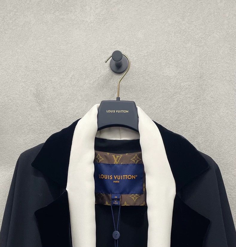 Louis Vuitton Black Long Sleeve Jacket with No Button - dmc Size US L / EU 52-54 / 3 - 4 Thumbnail